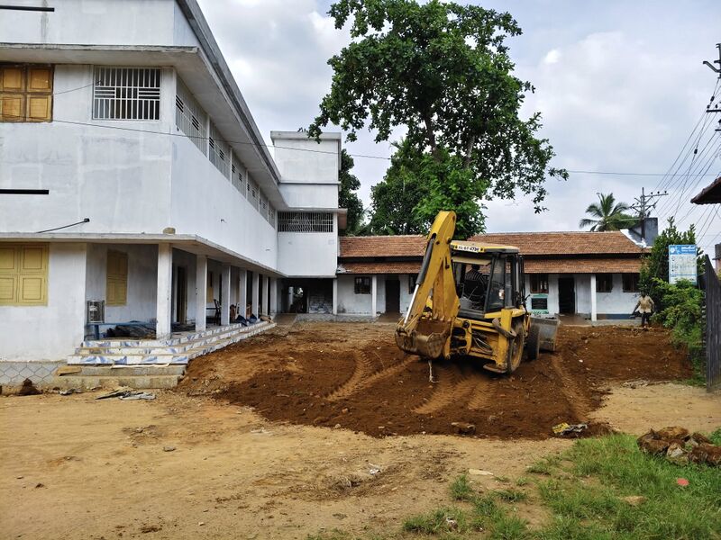 പ്രമാണം:CMS Building 123.jpg