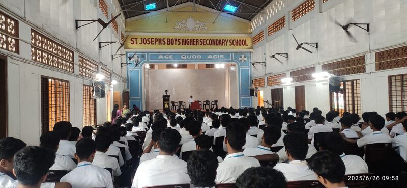 പ്രമാണം:17018 antidrugday-3.jpeg