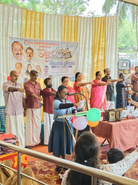 പ്രമാണം:17062 pravesanothsavam2026-18.jpg
