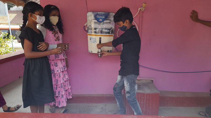 പ്രമാണം:21549 Water Purifier.jpeg