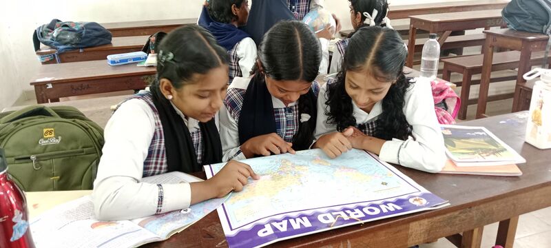 പ്രമാണം:35014 mikavu5.jpg