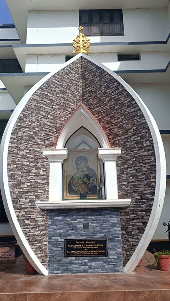 പ്രമാണം:46075 groto.jpg