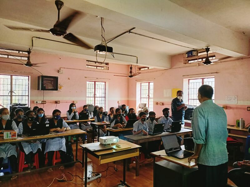 പ്രമാണം:12039 lk.jpg