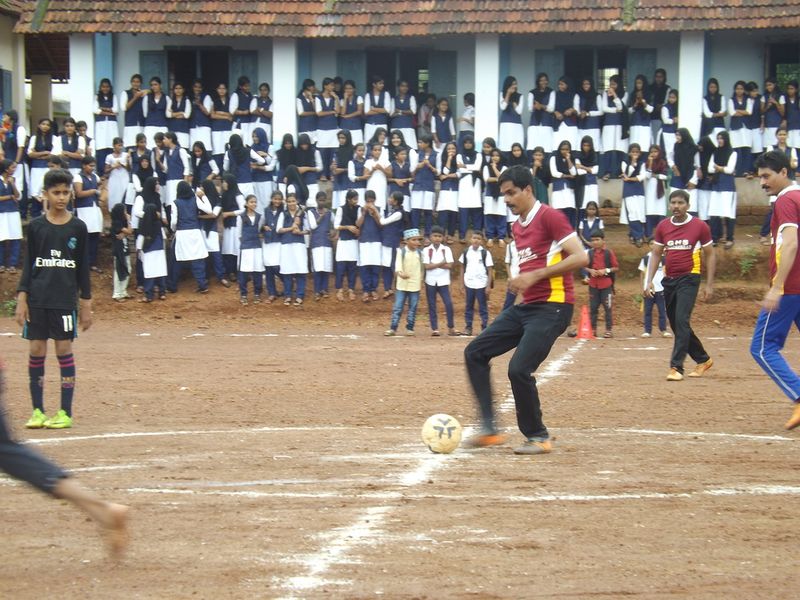 പ്രമാണം:12060 souhrida football7.JPG