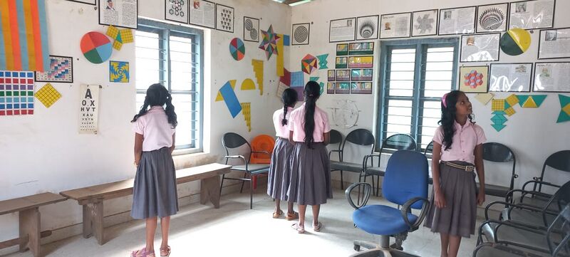 പ്രമാണം:14657 Maths Lab.jpeg