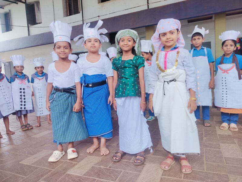 പ്രമാണം:18660-class 1- foodfest.jpg