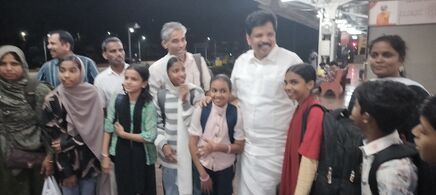 എം.എൽ.എ അനിൽ കുമാറിനോടൊപ്പം