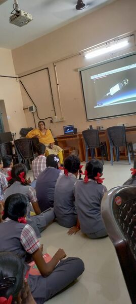 പ്രമാണം:26006 hightech chandhrayan.jpg