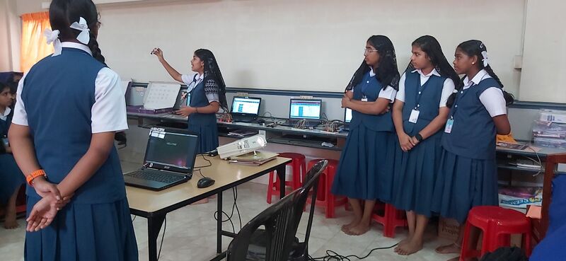 പ്രമാണം:28002-freedom fest8.jpg