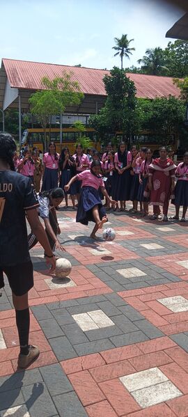 പ്രമാണം:32048-KTM-THOOFAN 2026.jpg