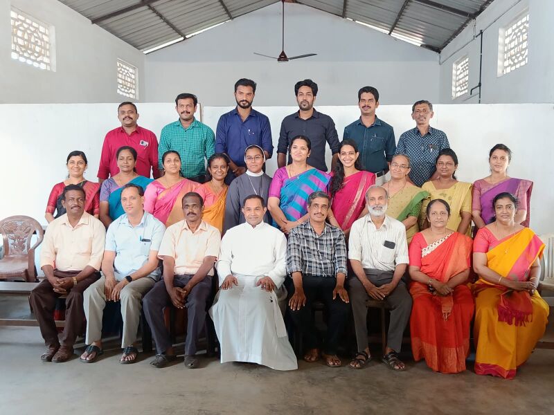 പ്രമാണം:34046 staff.jpeg