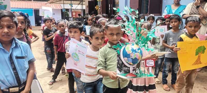 പ്രമാണം:34305 glps thrich entrance 2024.jpg