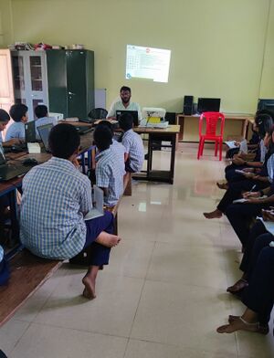 35018hitech classroom.jpg