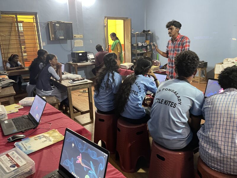 പ്രമാണം:38098-freesoftware robotics 4.jpg