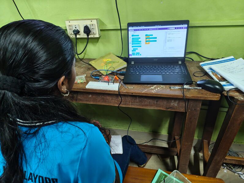 പ്രമാണം:42023 ROBOTICS LK27.jpg