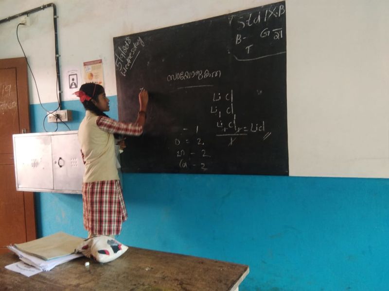 പ്രമാണം:44003 d29.jpg