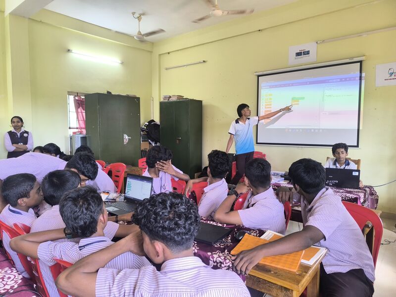 പ്രമാണം:44029 2562.jpg