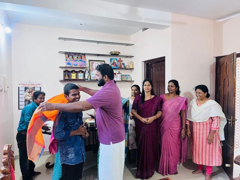 പ്രമാണം:BS TVM 44066 70c.jpeg