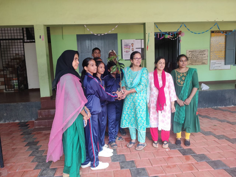 പ്രമാണം:16057 ncc 23-24 batch.png