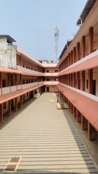 പ്രമാണം:17004School Inside View.JPG