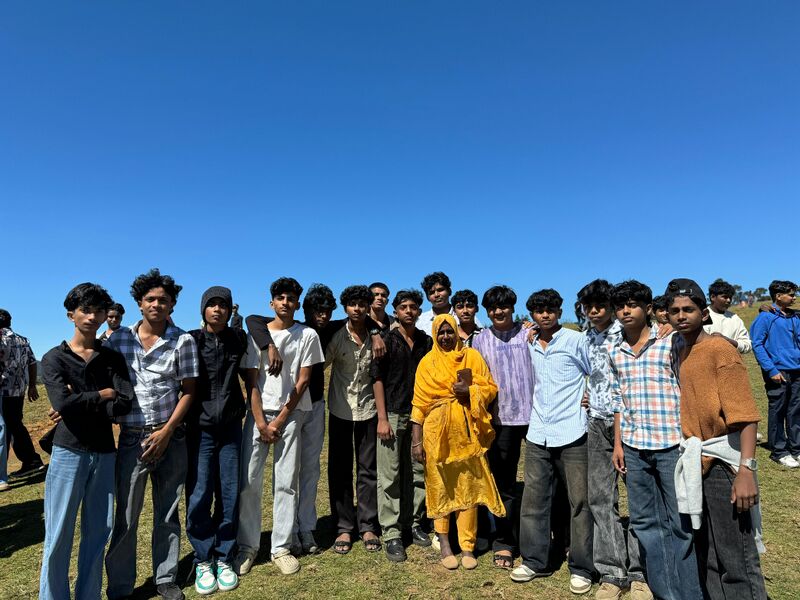 പ്രമാണം:19009-SCHOOL STDY TOUR.jpg