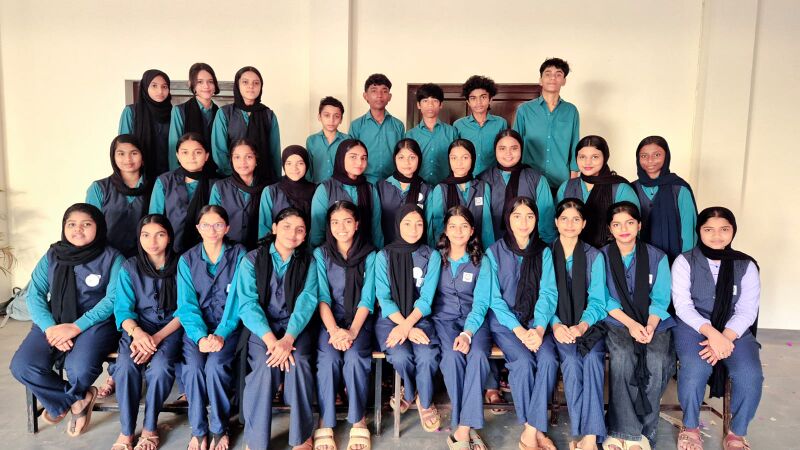 പ്രമാണം:19032 lk 2025 28batch.jpg