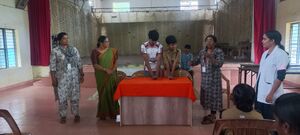 വിദ്യാർത്ഥികൾക്ക് C.P.R ട്രെയിനിങ് നൽകുന്നു