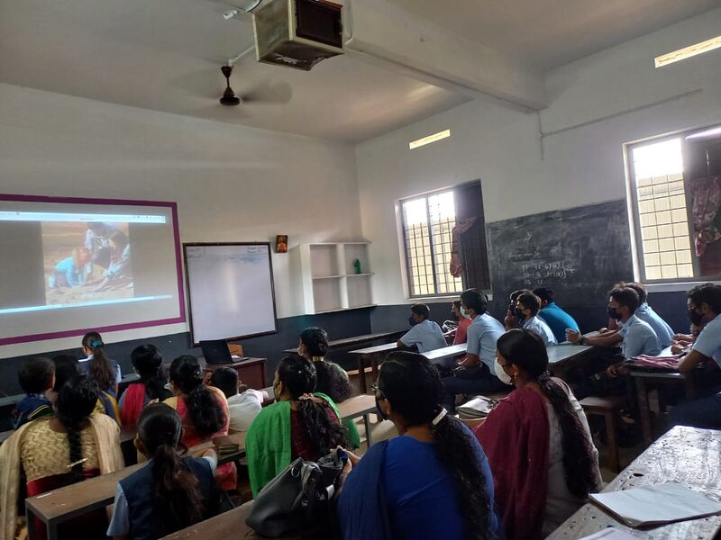 പ്രമാണം:23056-TSR-LKCS22-2 - Leena George.jpg