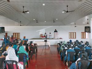 28002-cyberclass12.jpg