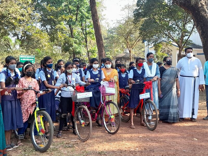 പ്രമാണം:33070-classpta 2021-22.jpeg