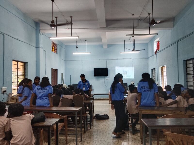 പ്രമാണം:36064-software freedom day class.jpg