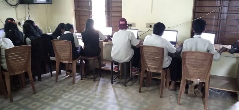 പ്രമാണം:42003 lkbatch25.jpeg