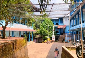 47336-kkd-Schoolbuilding.jpg