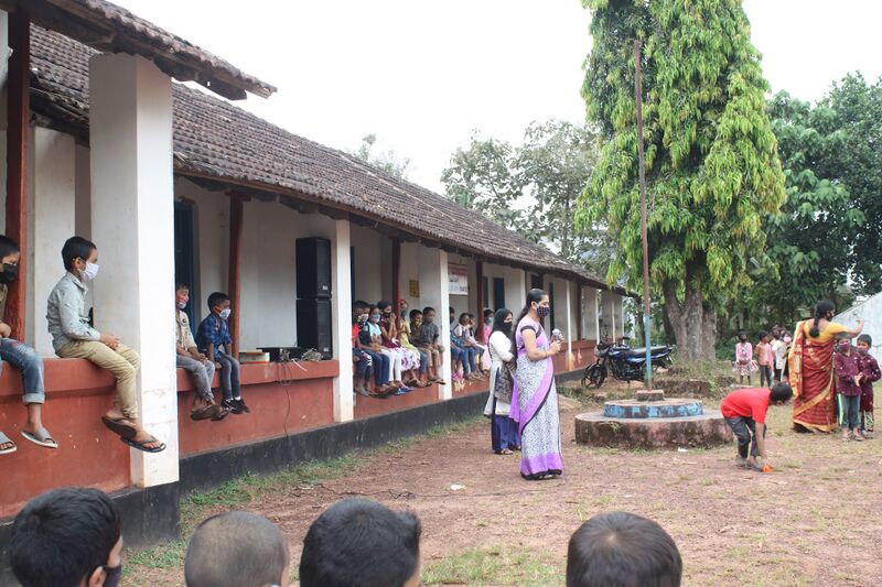 പ്രമാണം:CHILDREN DAY2.jpg