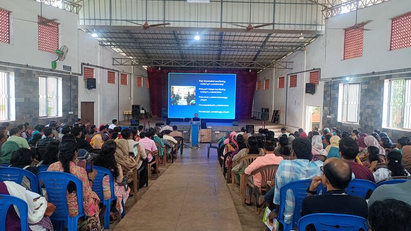 പ്രമാണം:Drcmlp-lk-workshop-10.jpg