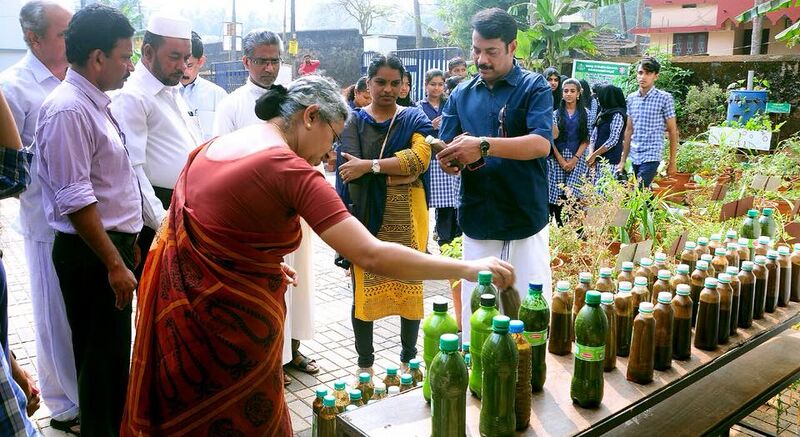 പ്രമാണം:Nss krishi 4.jpg