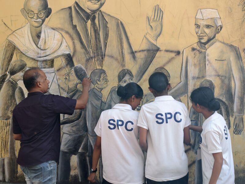 പ്രമാണം:12009 CHARCOAL 2.jpg