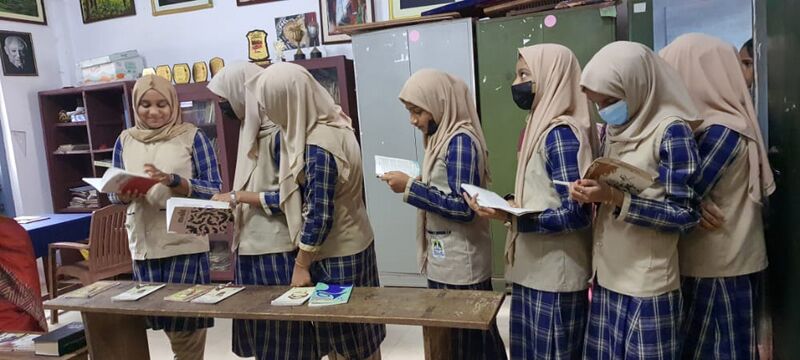 പ്രമാണം:13055 292.jpeg