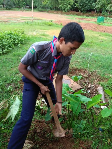 പ്രമാണം:13121 scouting 10.jpg