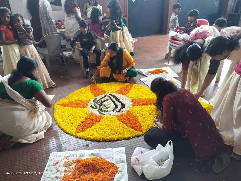 പ്രമാണം:20505onam1.jpg