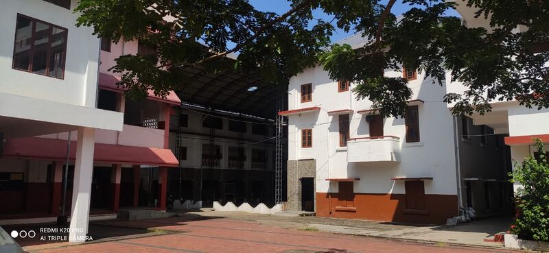 പ്രമാണം:26058 stage2.jpg