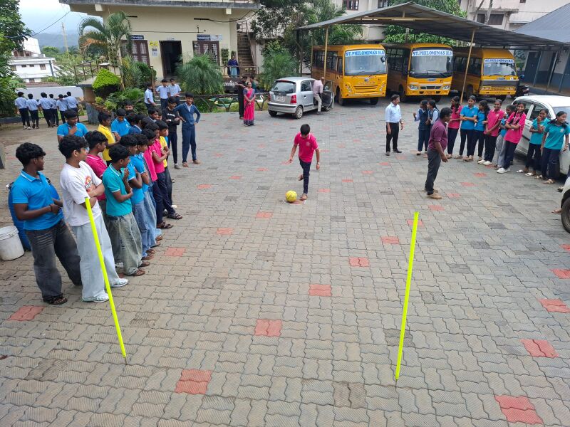 പ്രമാണം:30036-IDK-GOAL2026-Best kick-4.jpeg.jpg
