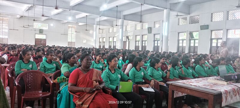 പ്രമാണം:33025 Anti Drug Awareness class.jpg