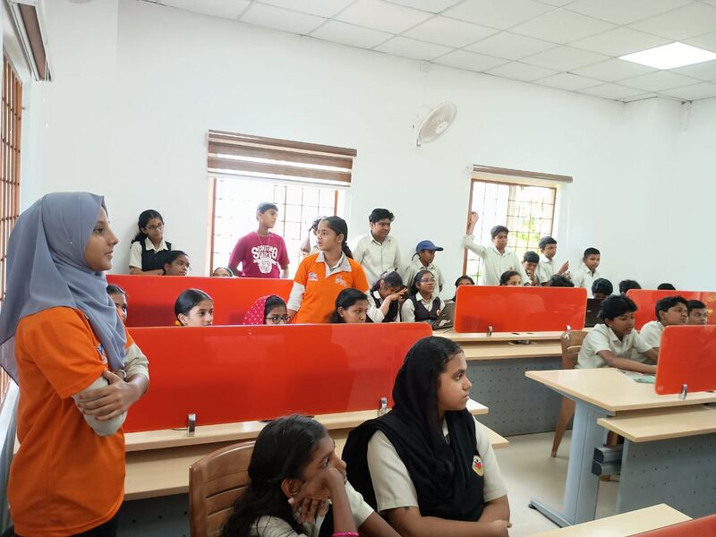 പ്രമാണം:42003 exam.jpeg