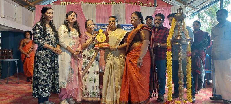 പ്രമാണം:43018 prevesanolsavam 6.jpeg