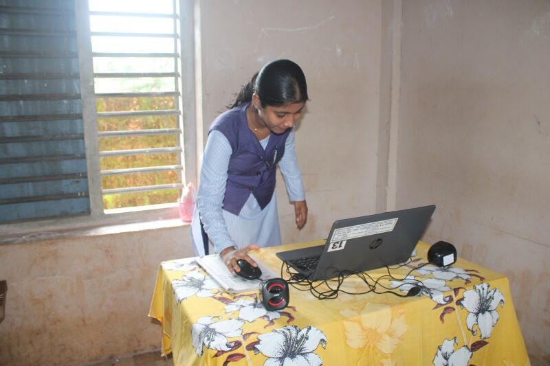 പ്രമാണം:11053 election.jpg