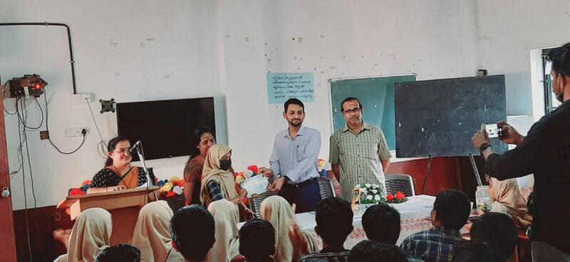 പ്രമാണം:13055 cc4.jpeg