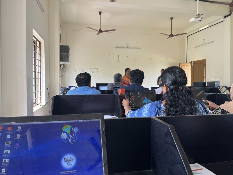 പ്രമാണം:14008 IMG-2058.jpg