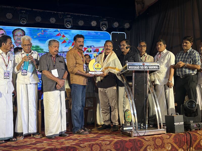 പ്രമാണം:16042 hridayadaram26 7.jpg