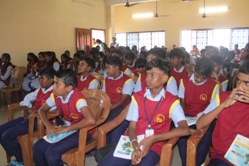 പ്രമാണം:21060-lk diary14.jpg